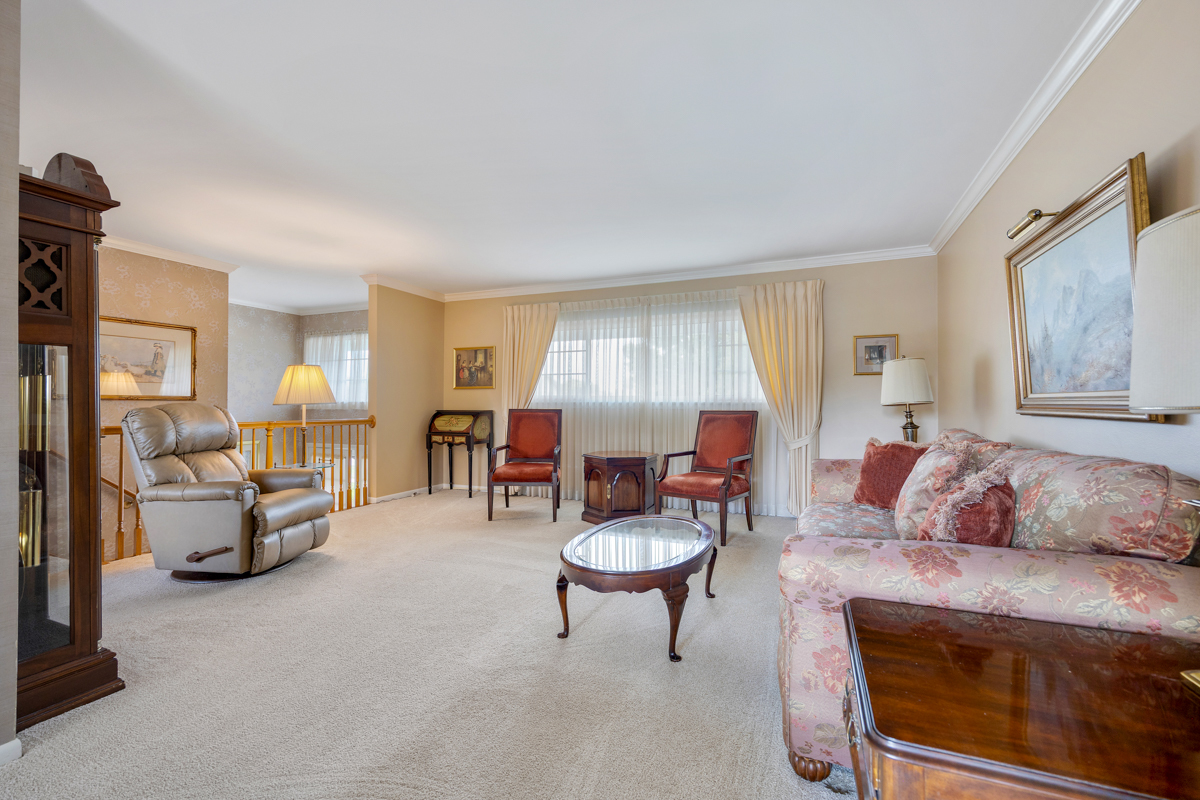 215 Parkchester Road Property Photo 2