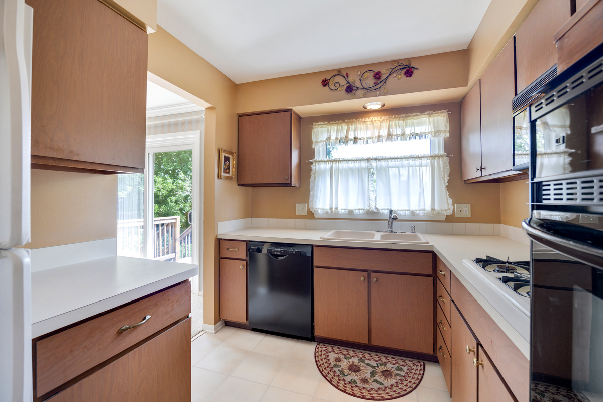 215 Parkchester Road Property Photo 6