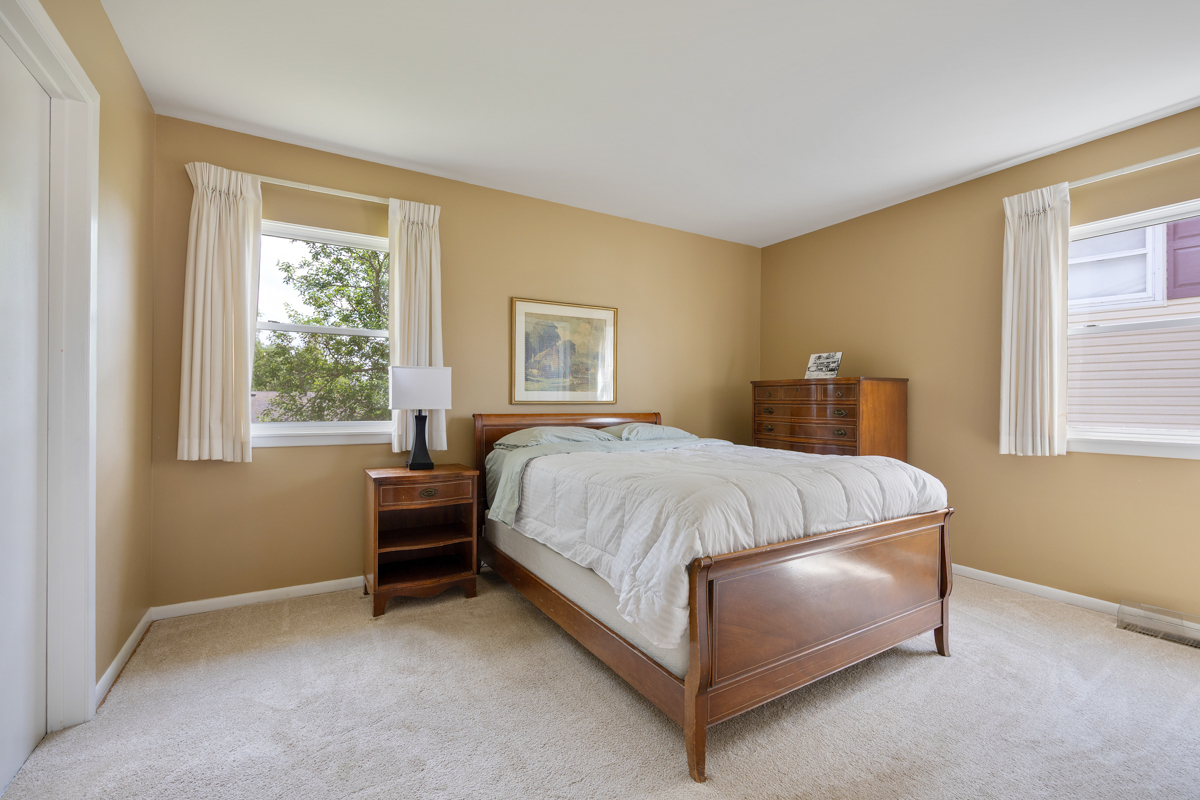 215 Parkchester Road Property Photo 10