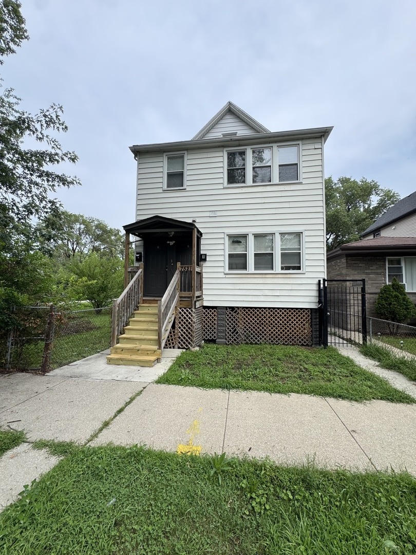 7521 S Ellis Avenue Property Photo 1