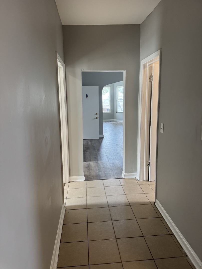 707 E 92nd Place Property Photo 4