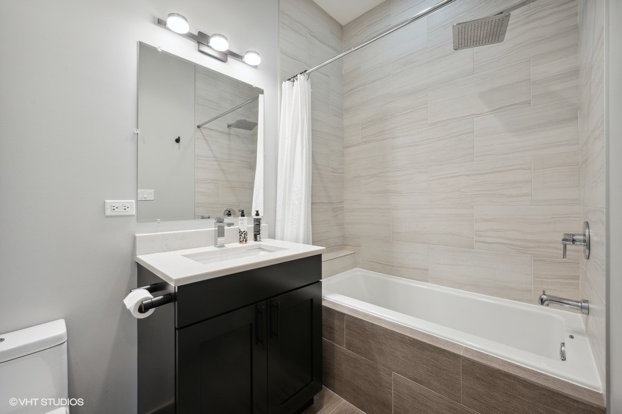 2550 W Fullerton Avenue 2d Property Photo 15