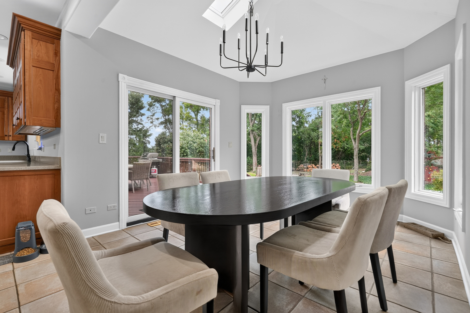 13701 Oak Tree Lane Property Photo 12