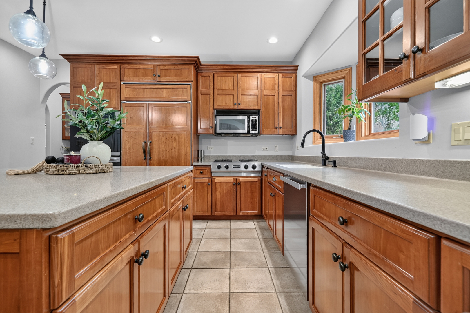 13701 Oak Tree Lane Property Photo 16