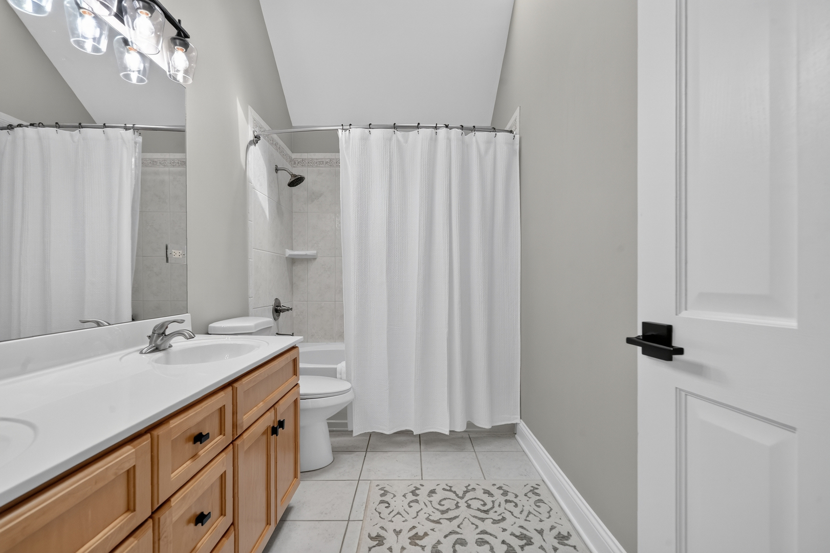 13701 Oak Tree Lane Property Photo 26