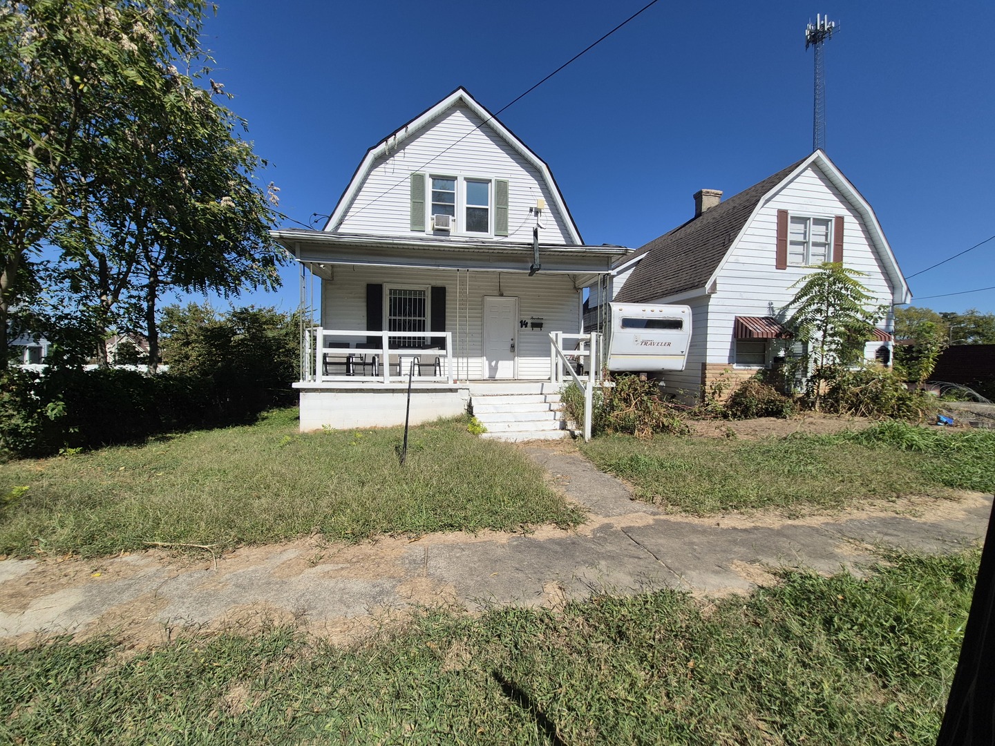 14 E Logan Street Property Photo 1