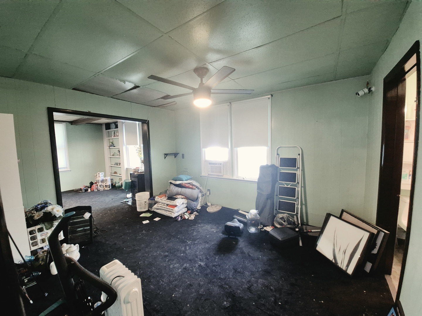 14 E Logan Street Property Photo 6