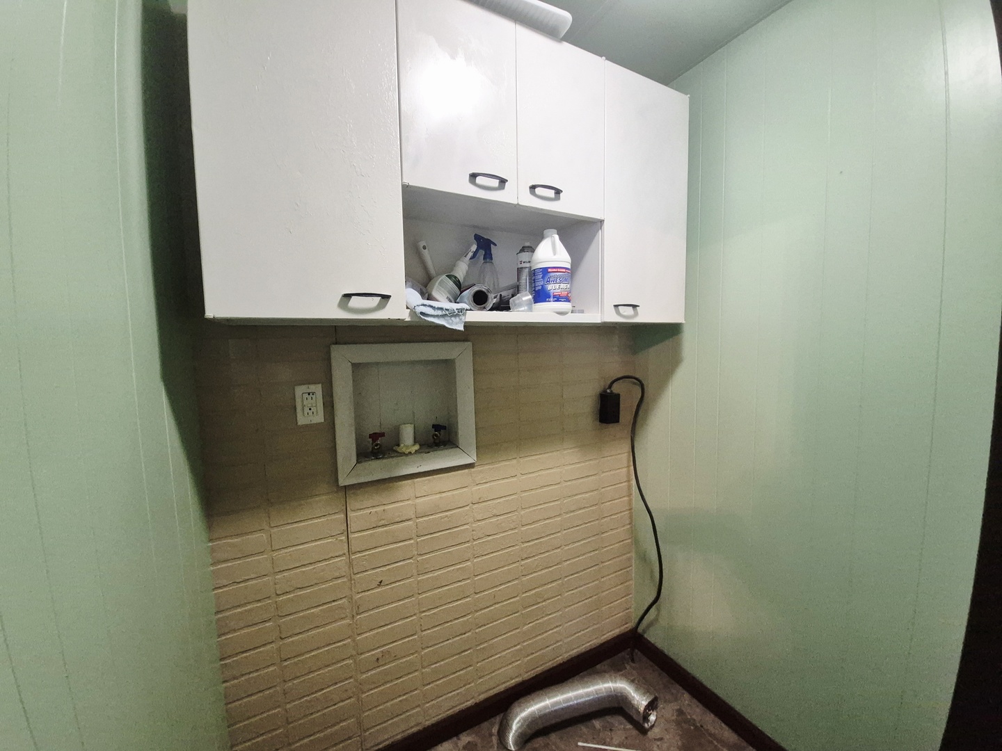 14 E Logan Street Property Photo 9