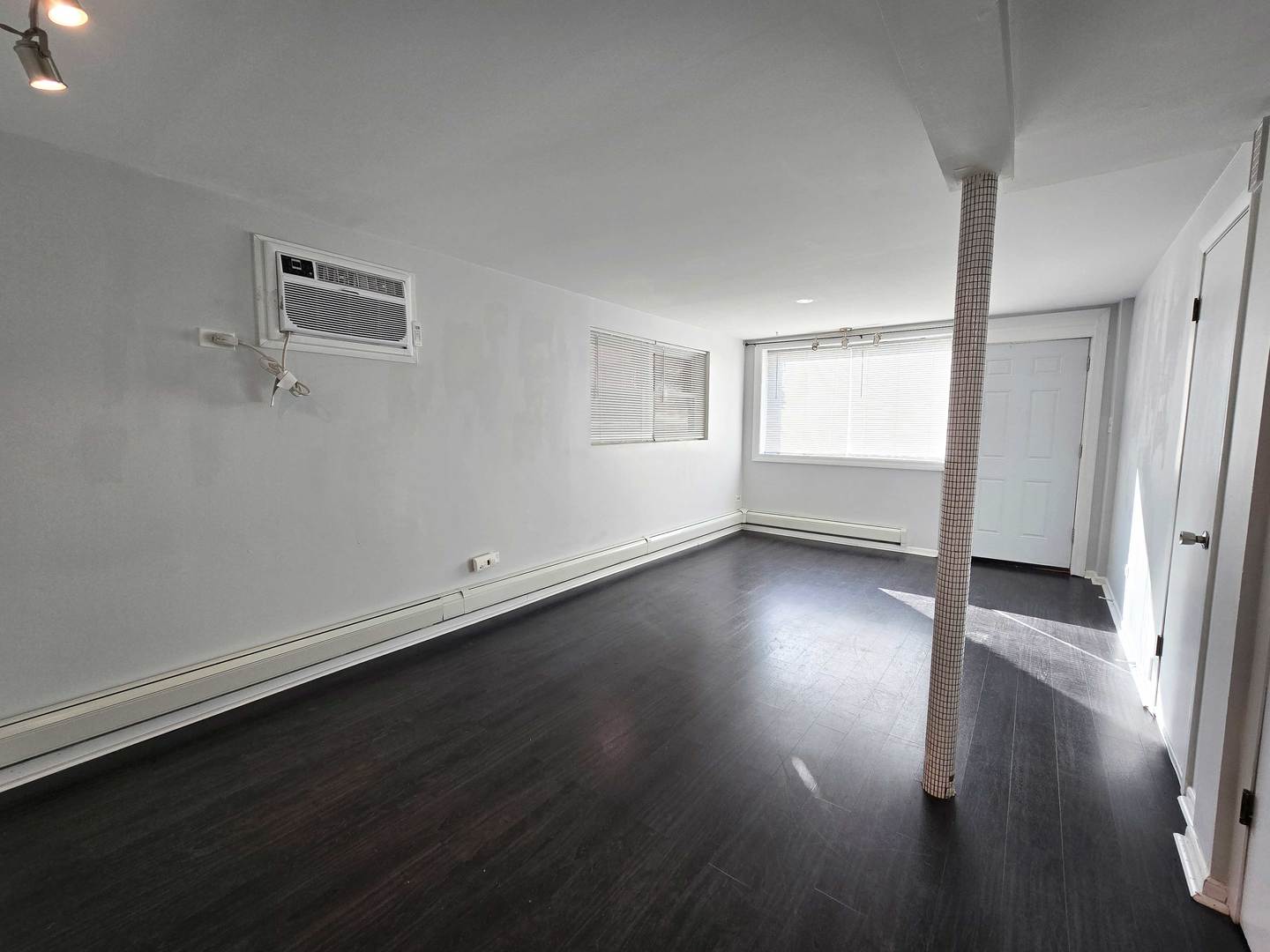 5972 S Archer Avenue Gn Property Photo 5