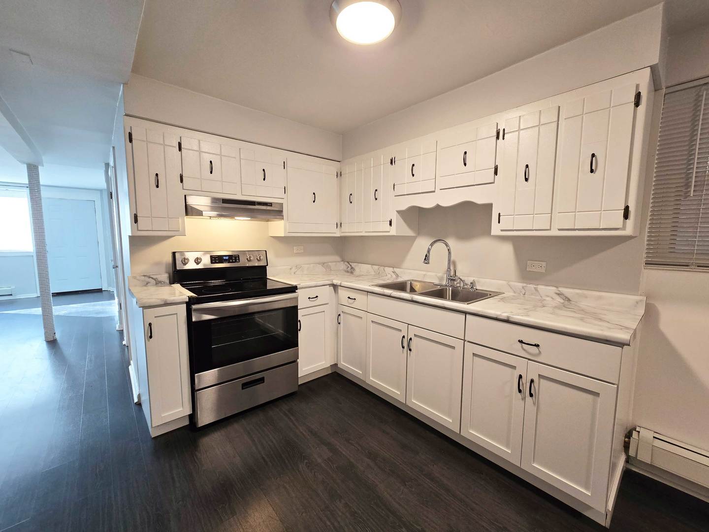 5972 S Archer Avenue Gn Property Photo 6