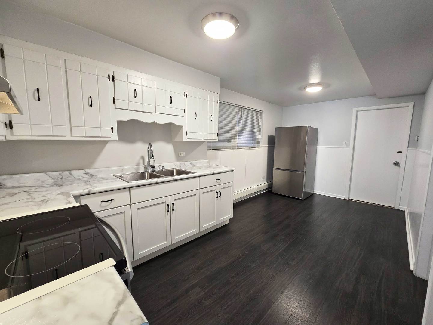 5972 S Archer Avenue Gn Property Photo 7