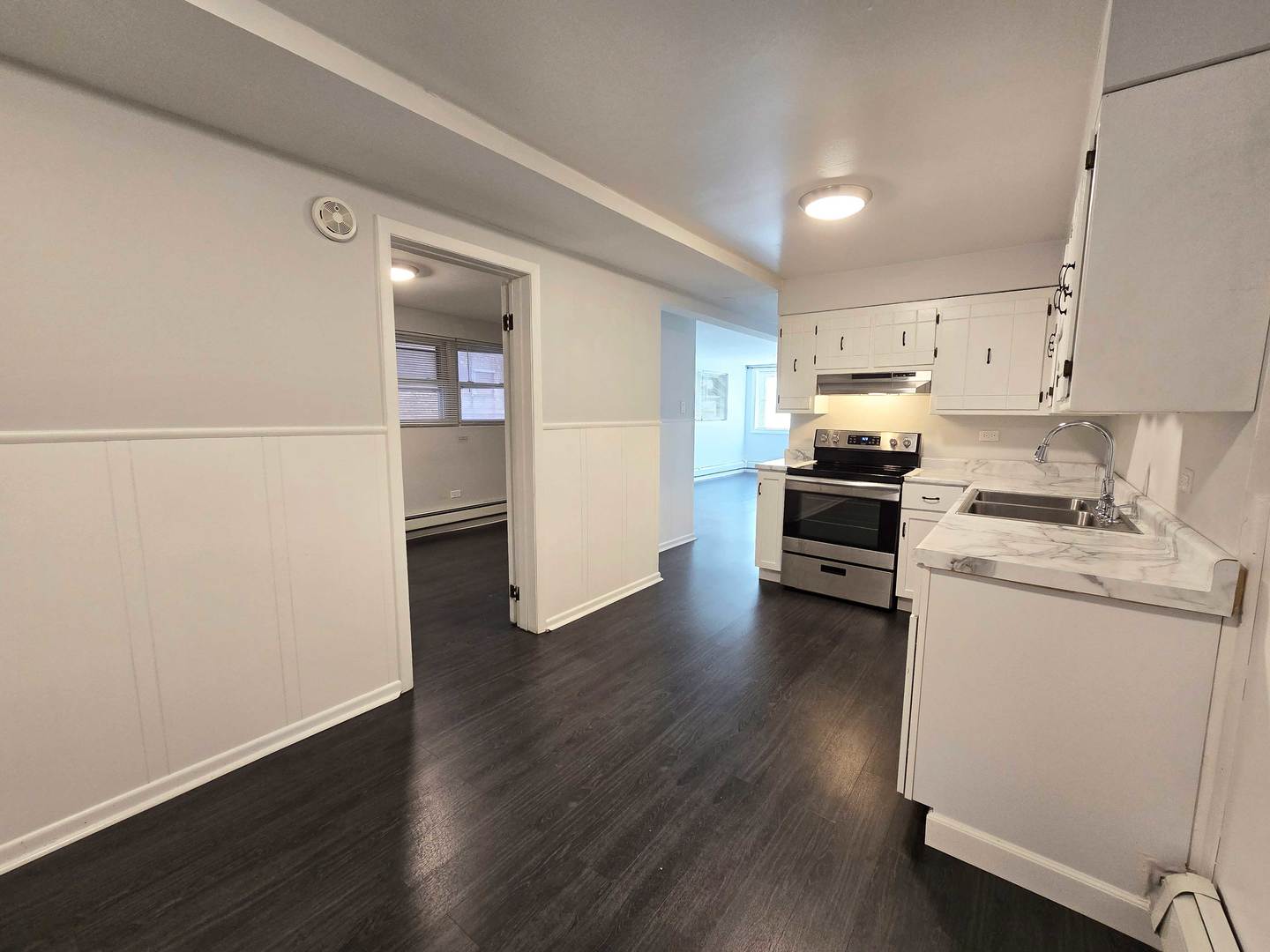5972 S Archer Avenue Gn Property Photo 9