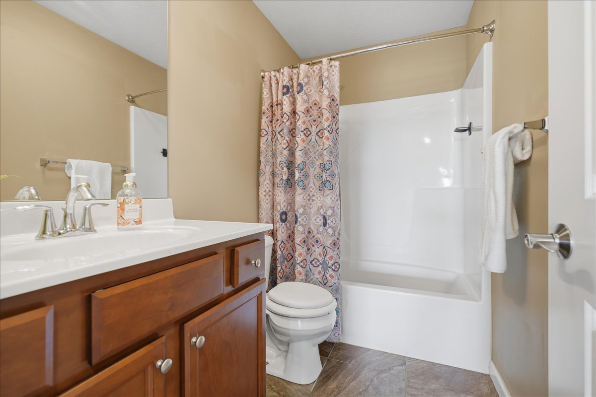 51 Winding Way Property Photo 21
