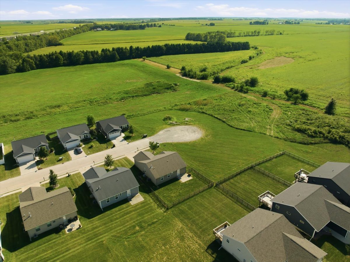 51 Winding Way Property Photo 41