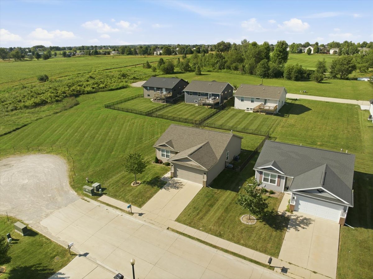 51 Winding Way Property Photo 43