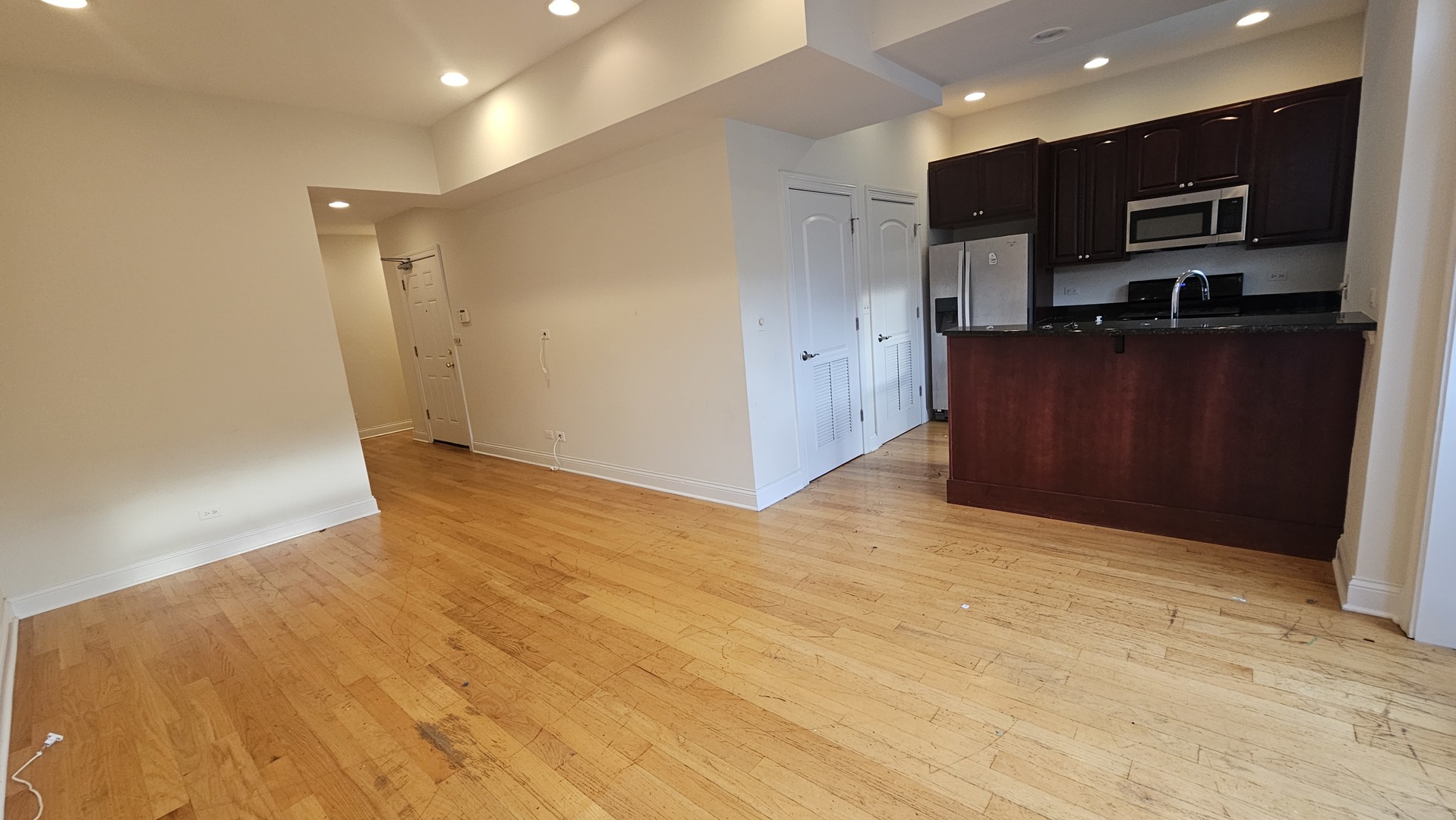 3337 N Halsted Street 2 Property Photo 6