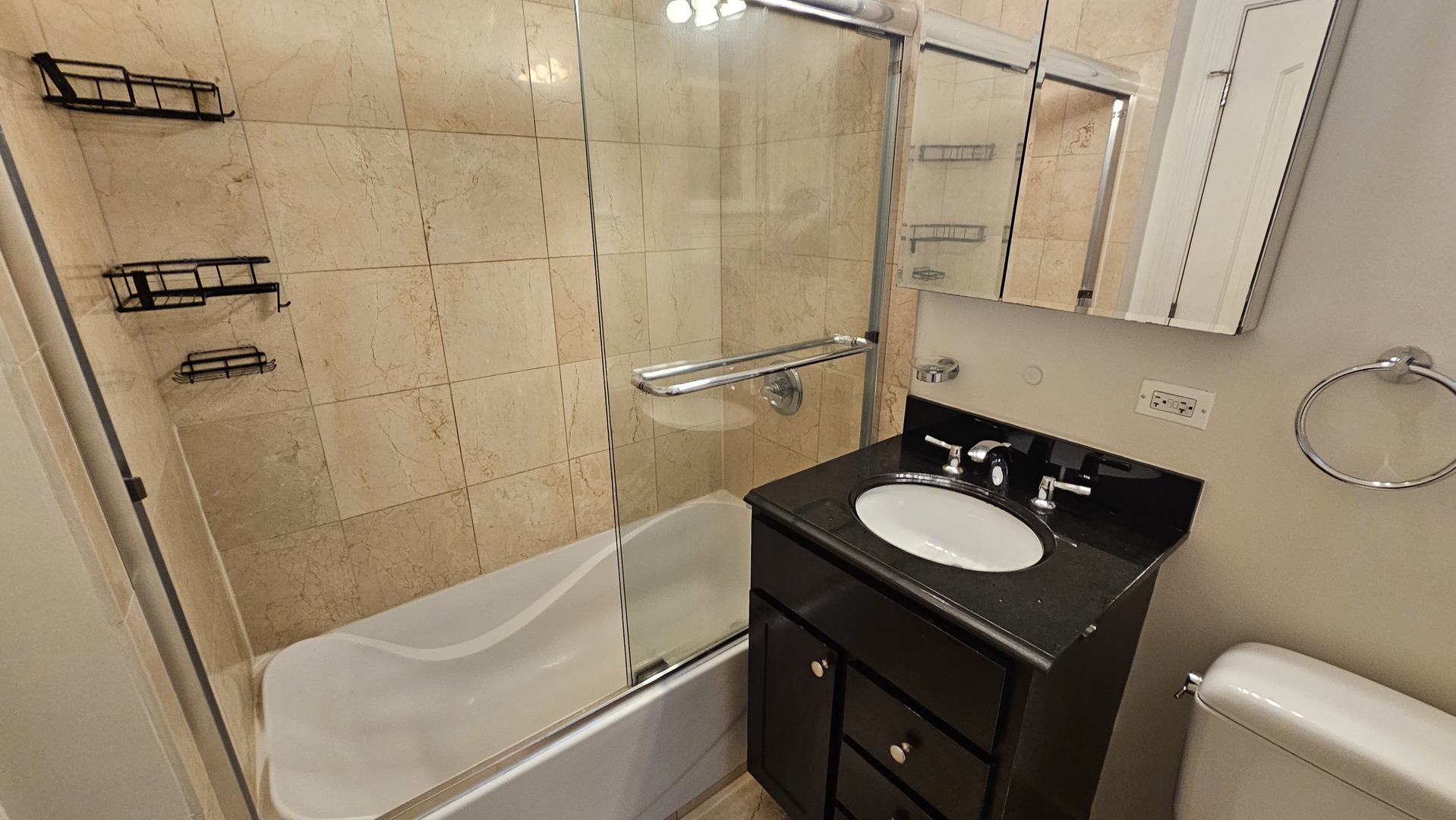 3337 N Halsted Street 2 Property Photo 14