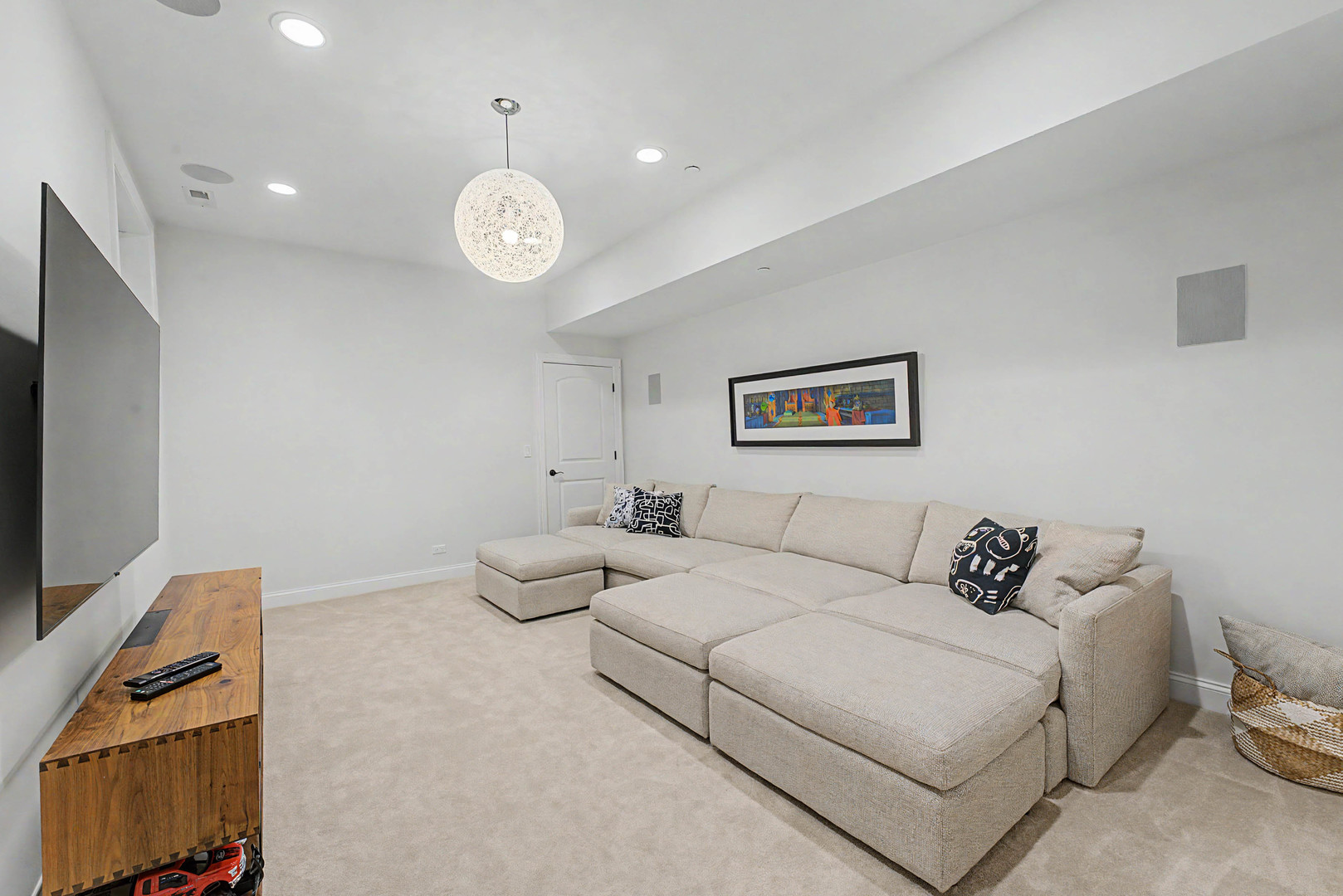 12746337 Property Photo 32