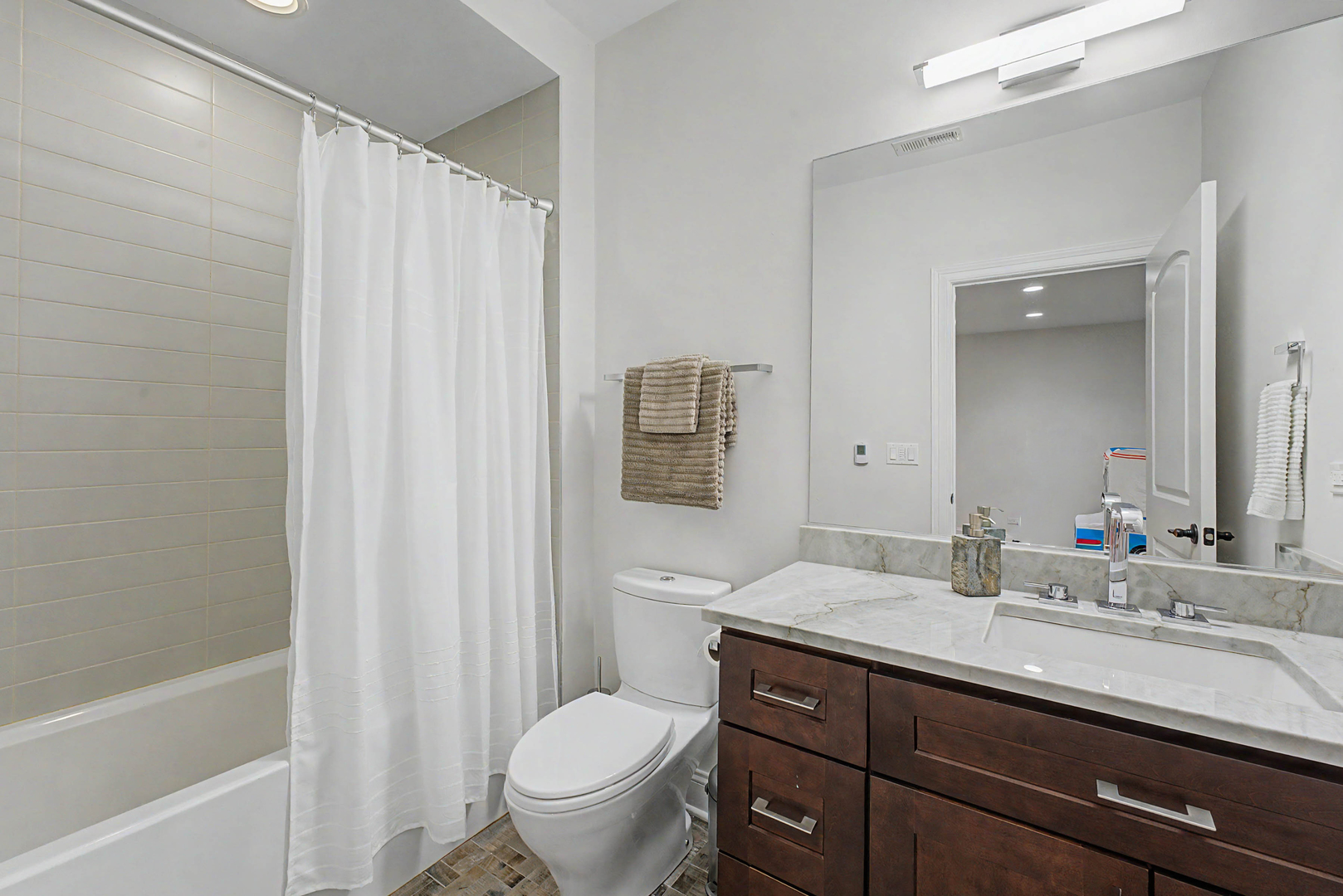 12746337 Property Photo 35