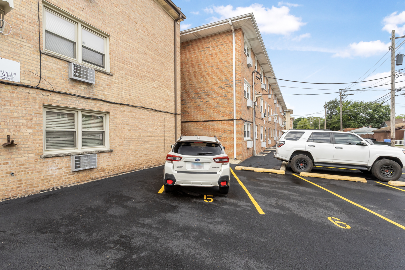 6845 N Northwest Highway 3e Property Photo 20