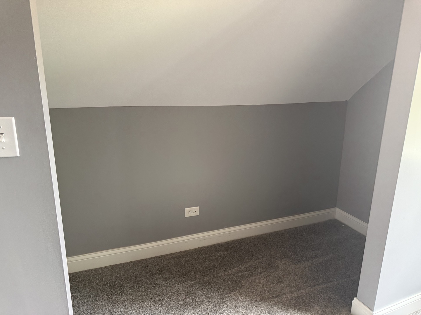 9748 S Ellis Avenue Property Photo 18