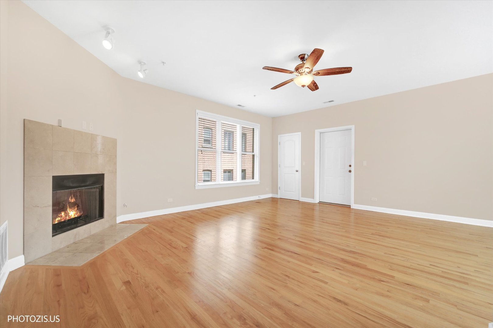 170 N Marion Street 14 Property Photo 6
