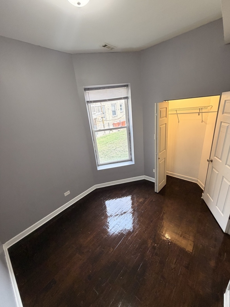 705 W Garfield Boulevard 1 Property Photo 6