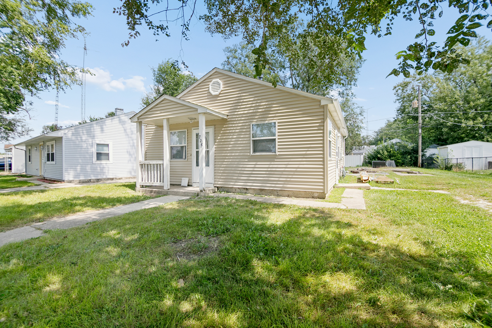 726 N Webster Circle Property Photo 1