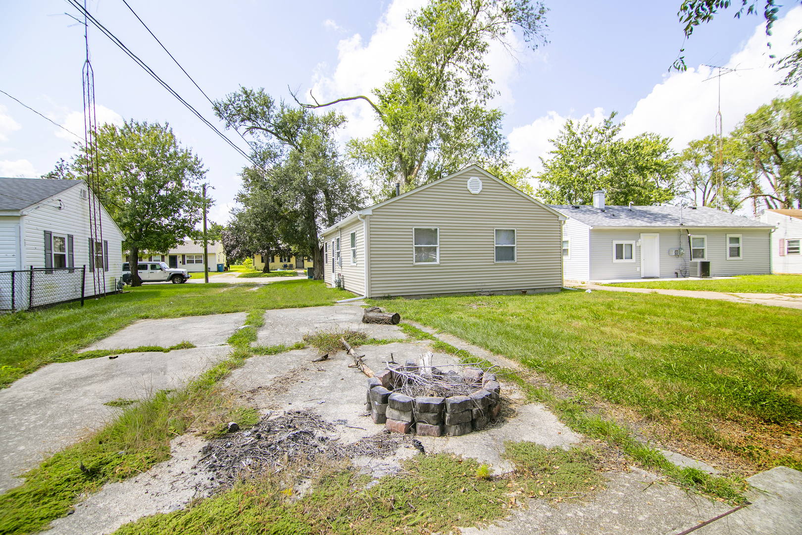 726 N Webster Circle Property Photo 15