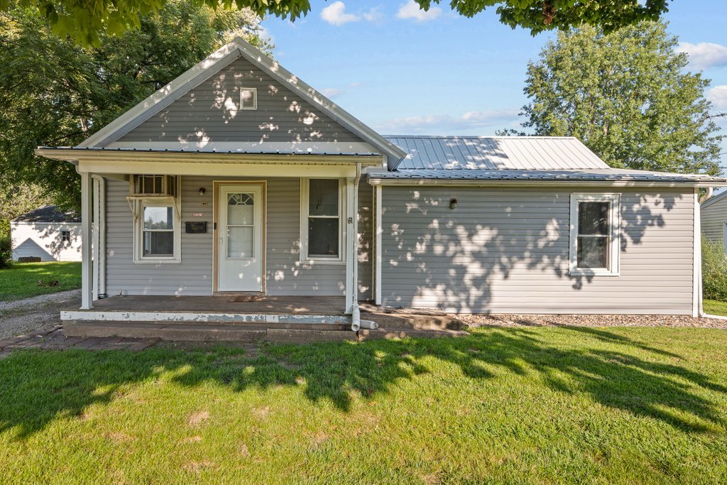 1304 Se 2nd Avenue Property Photo 4
