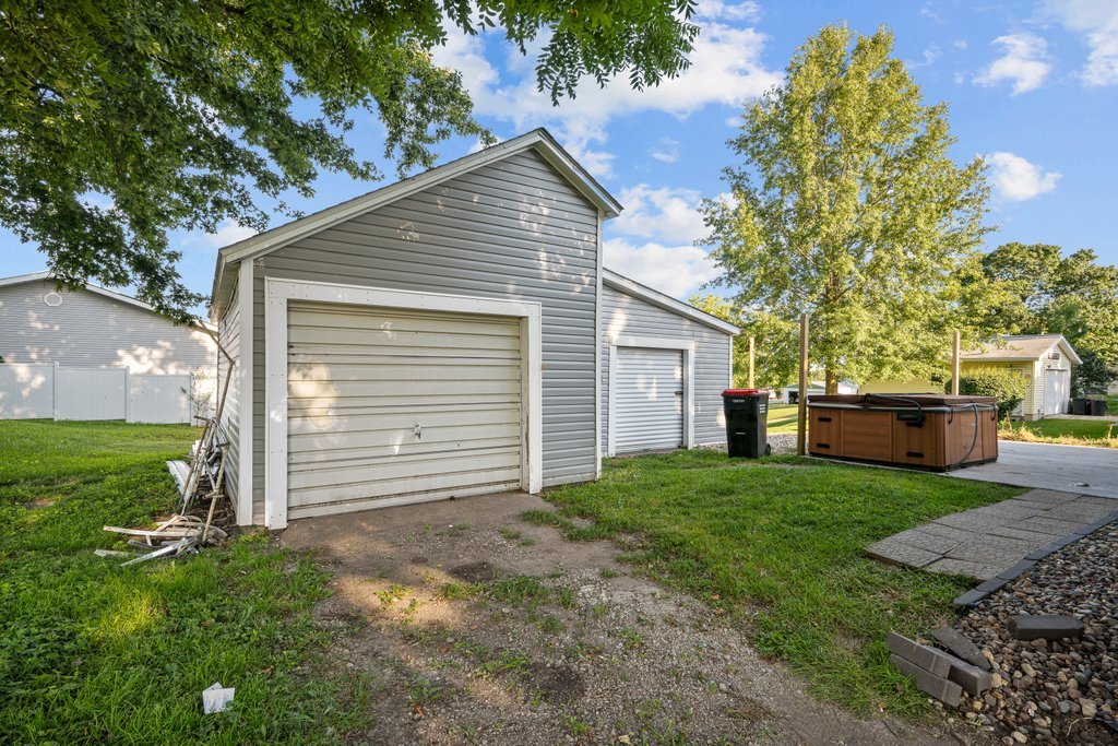 1304 Se 2nd Avenue Property Photo 8