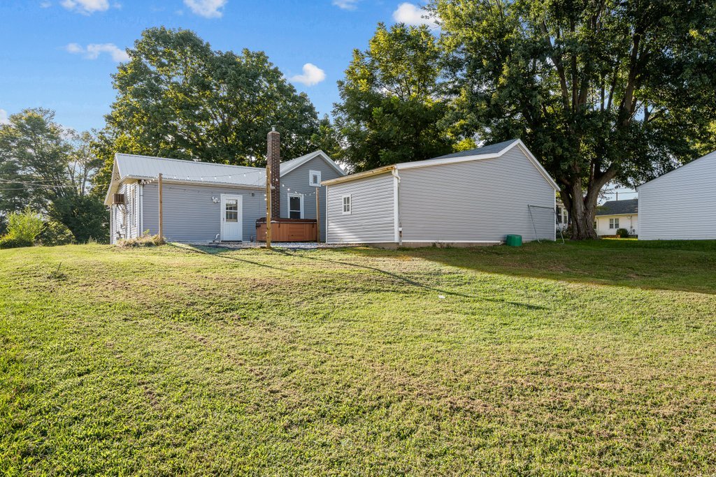 1304 Se 2nd Avenue Property Photo 11