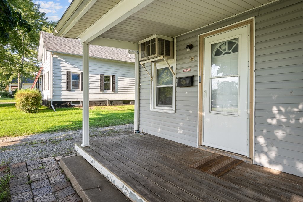 1304 Se 2nd Avenue Property Photo 13