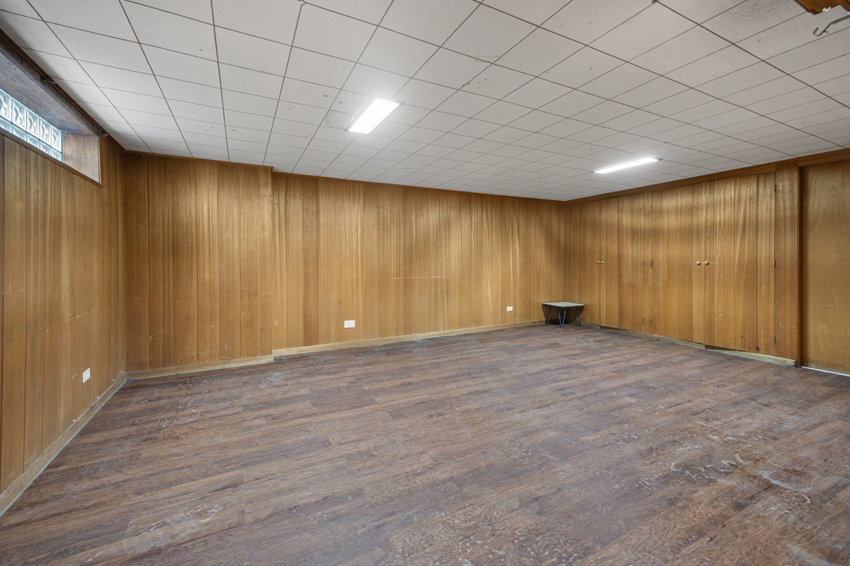 7248 N Ridge Boulevard Property Photo 22