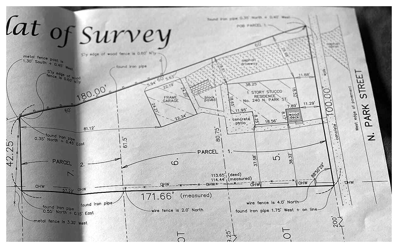 240 N Park Street Property Photo 2