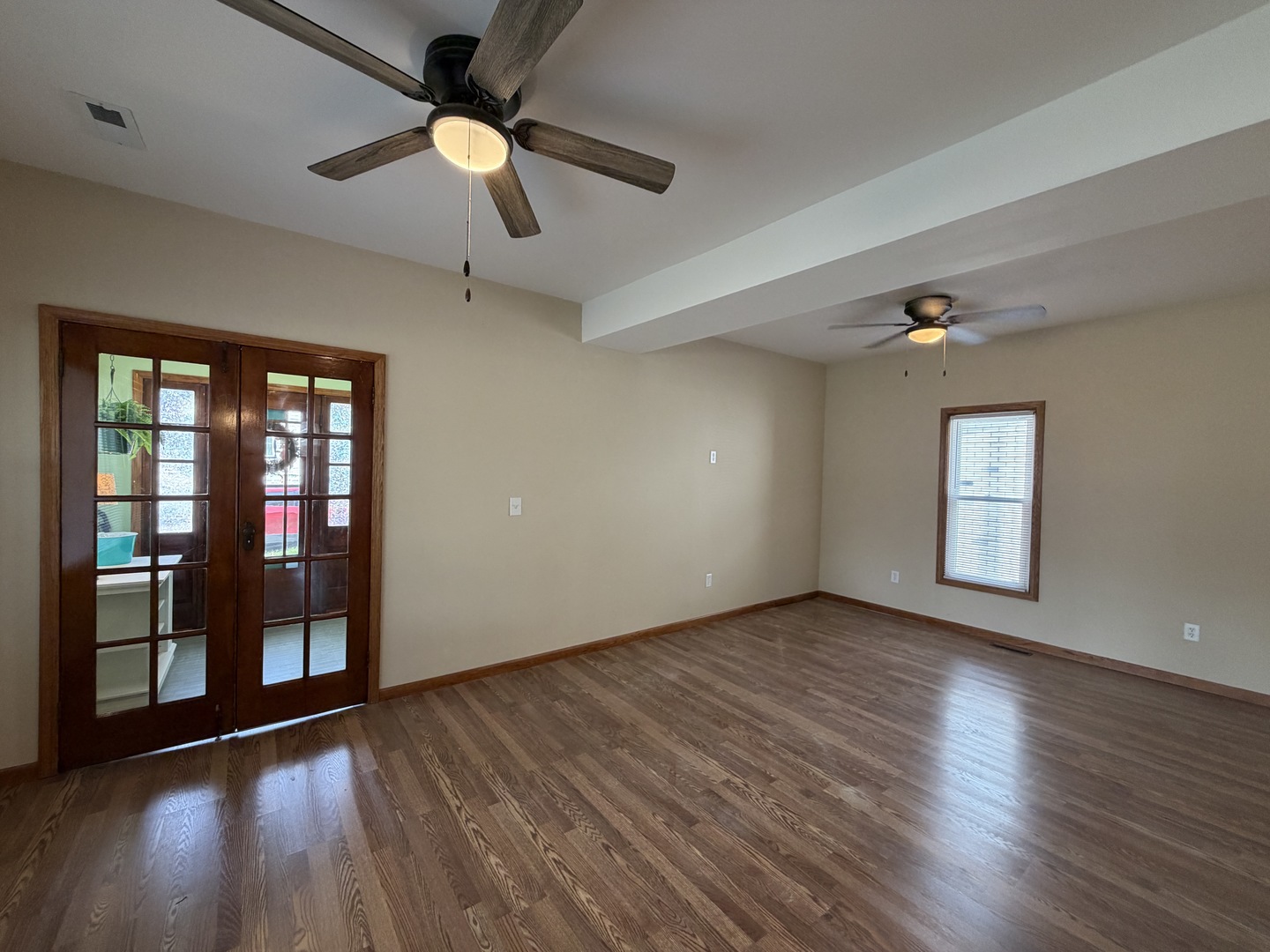 412 N Grand Avenue Property Photo 13