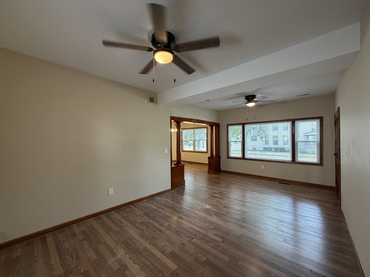 412 N Grand Avenue Property Photo 16