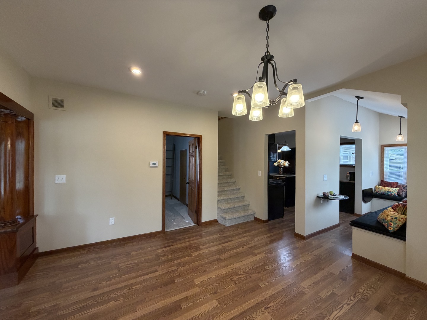 412 N Grand Avenue Property Photo 19