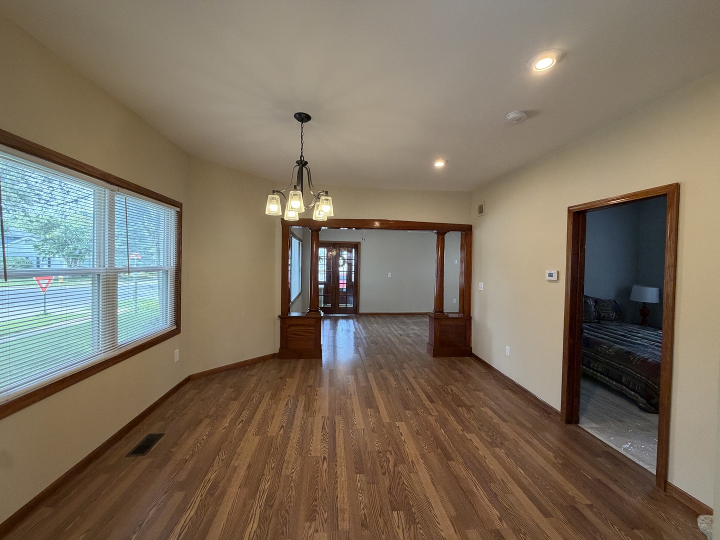 412 N Grand Avenue Property Photo 20