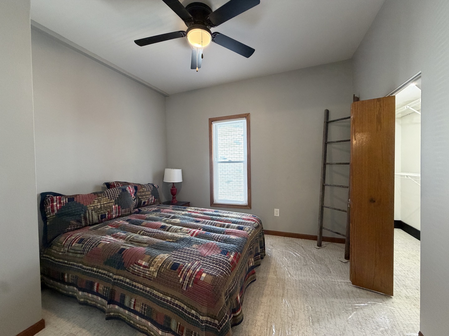 412 N Grand Avenue Property Photo 37