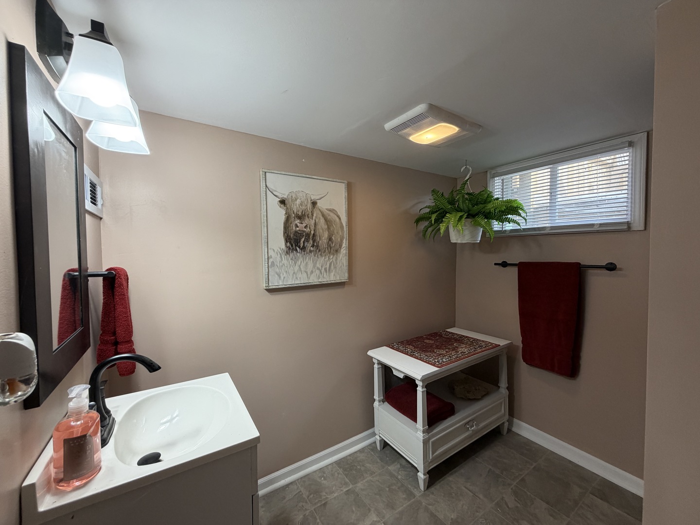 412 N Grand Avenue Property Photo 60