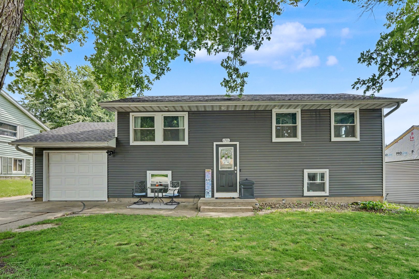 1701 Springdale Drive Property Photo 1