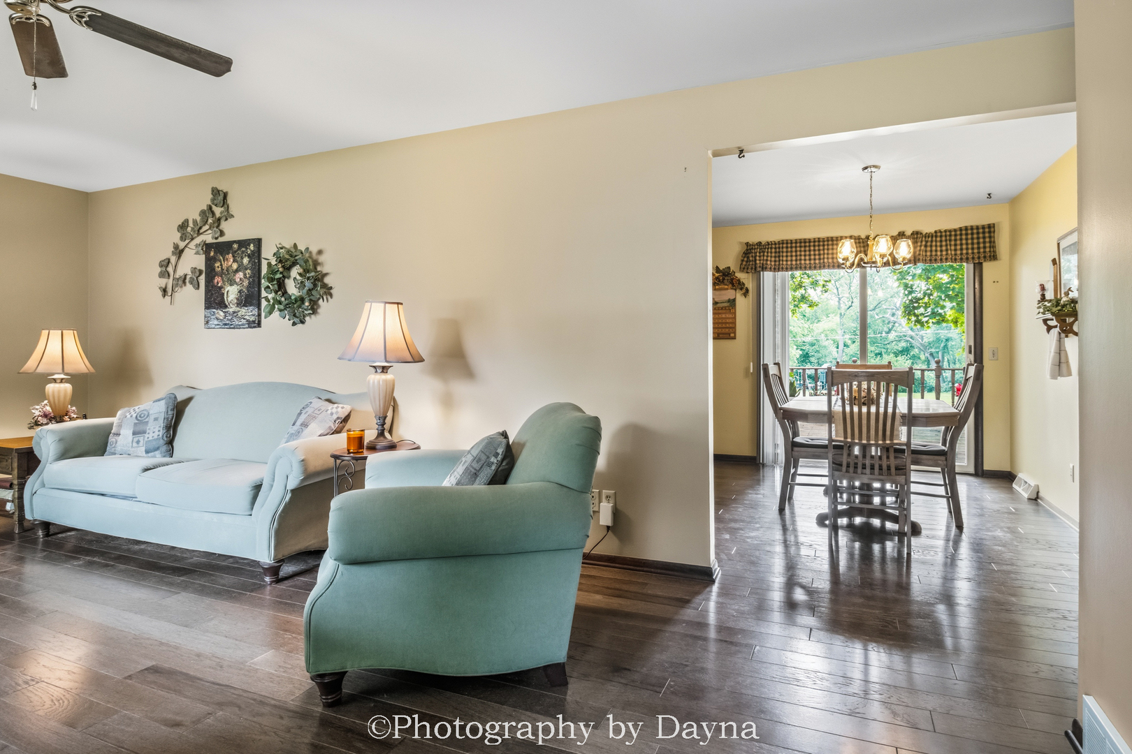 6070 Darline Drive Property Photo 4