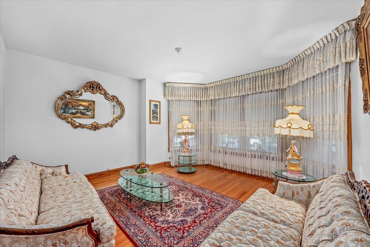 4984 N Major Avenue Property Photo 6