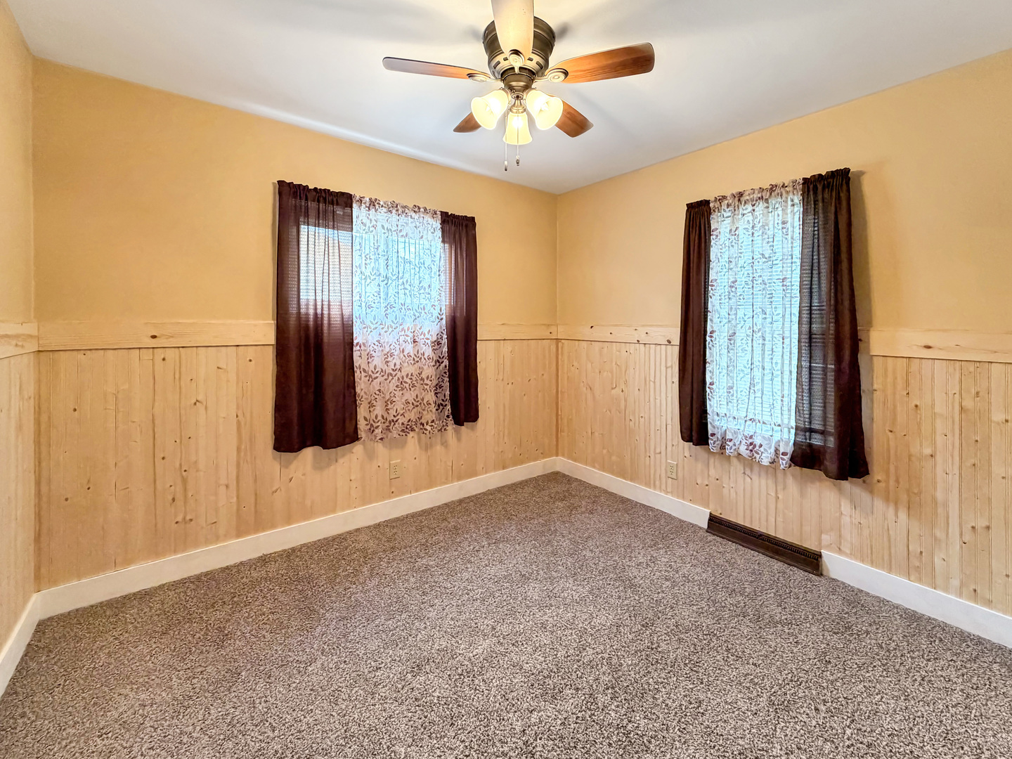 408 12th Avenue Property Photo 9