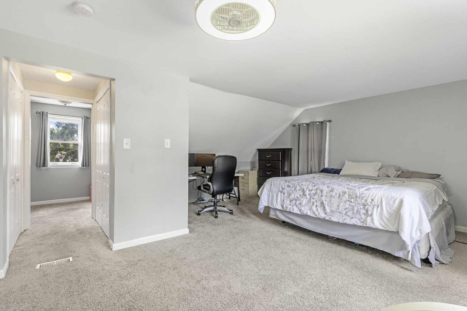 309 E Walnut Street Property Photo 17