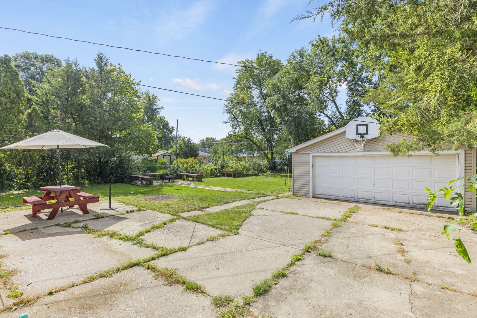 309 E Walnut Street Property Photo 20