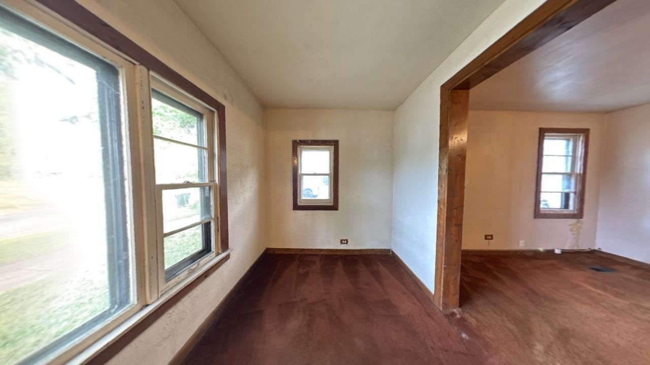 16610 Geneva Drive Property Photo 7