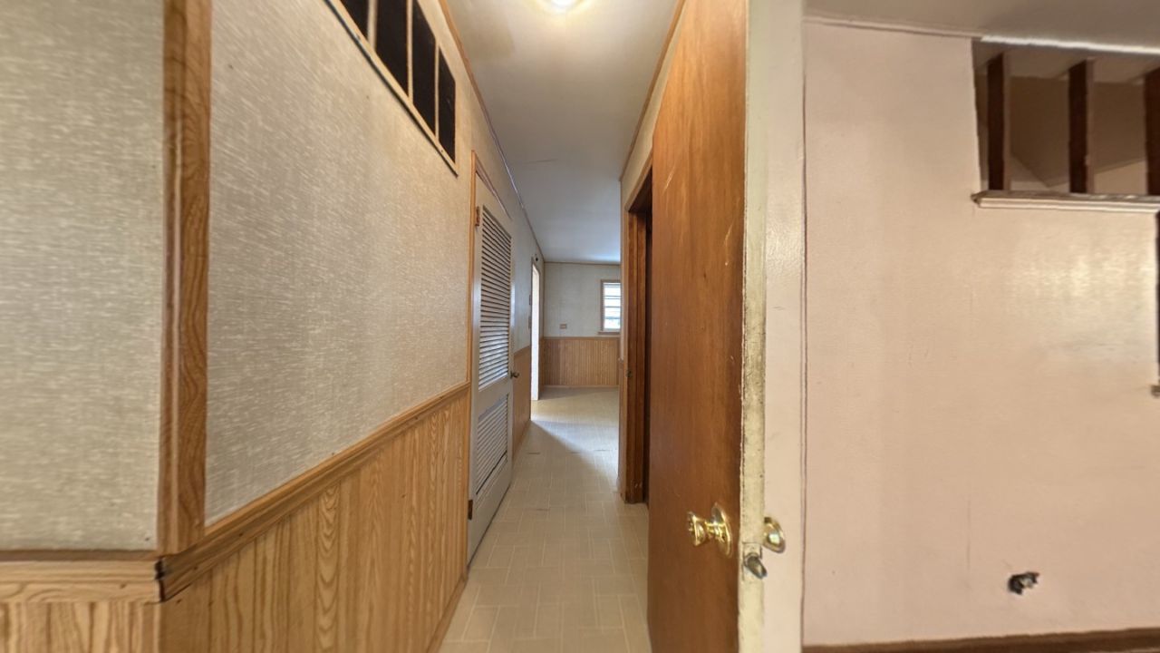 16610 Geneva Drive Property Photo 14