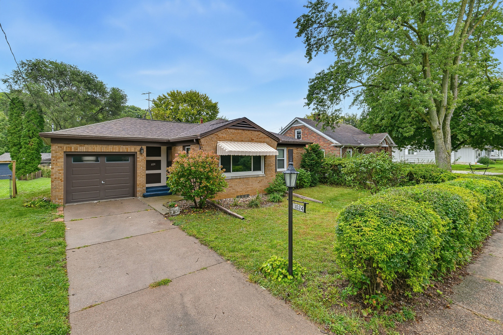 1024 25th Street Property Photo 1
